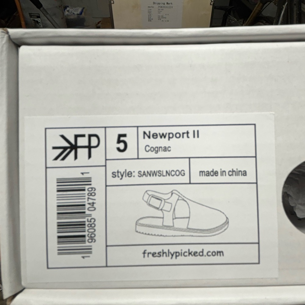 Freshly Picked hard sole size 5 - Picture 3 of 3